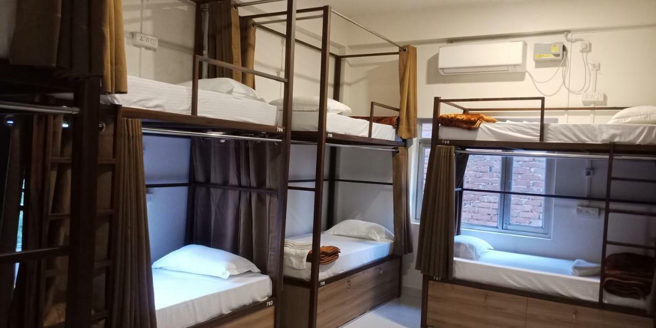 Banaras Hostel Kakarmatha Extérieur photo